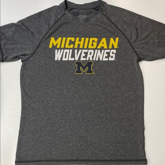 Pro Edge University of Michigan College Short Sleeve Polyester Shirt Sz M - Picture 1 of 6